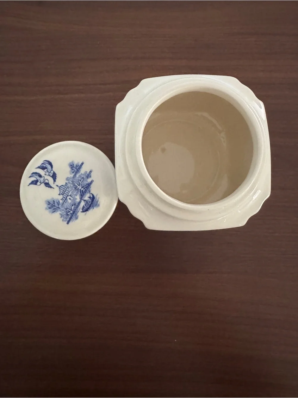Vintage Sadler England Blue Willow Ginger Jar with Lid 1970s Chinoiserie Ceramic